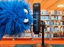 Das Monsterchen Blaubert ist beim Sommerferienprogramm in der Bibliothek mit dabei